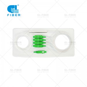 1×4 አ.ማ/APC ማይክሮ አይነት PLC Splitter