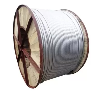 Kabel OPGW dibungkus dalam gulungan kabel gentian optik berstruktur kayu atau besi-kayu