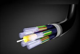Catro factores que afectan a distancia de transmisión da fibra óptica