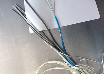 https://www.gl-fiber.com/12-core-g652d-single-mode-adss-aerial-fiber-optical-cable.html